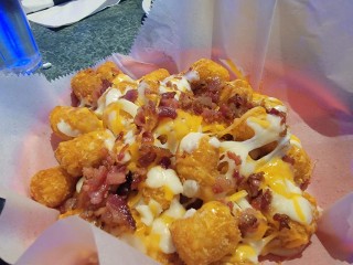 Devine&#039;s Restaurant and Sports Bar